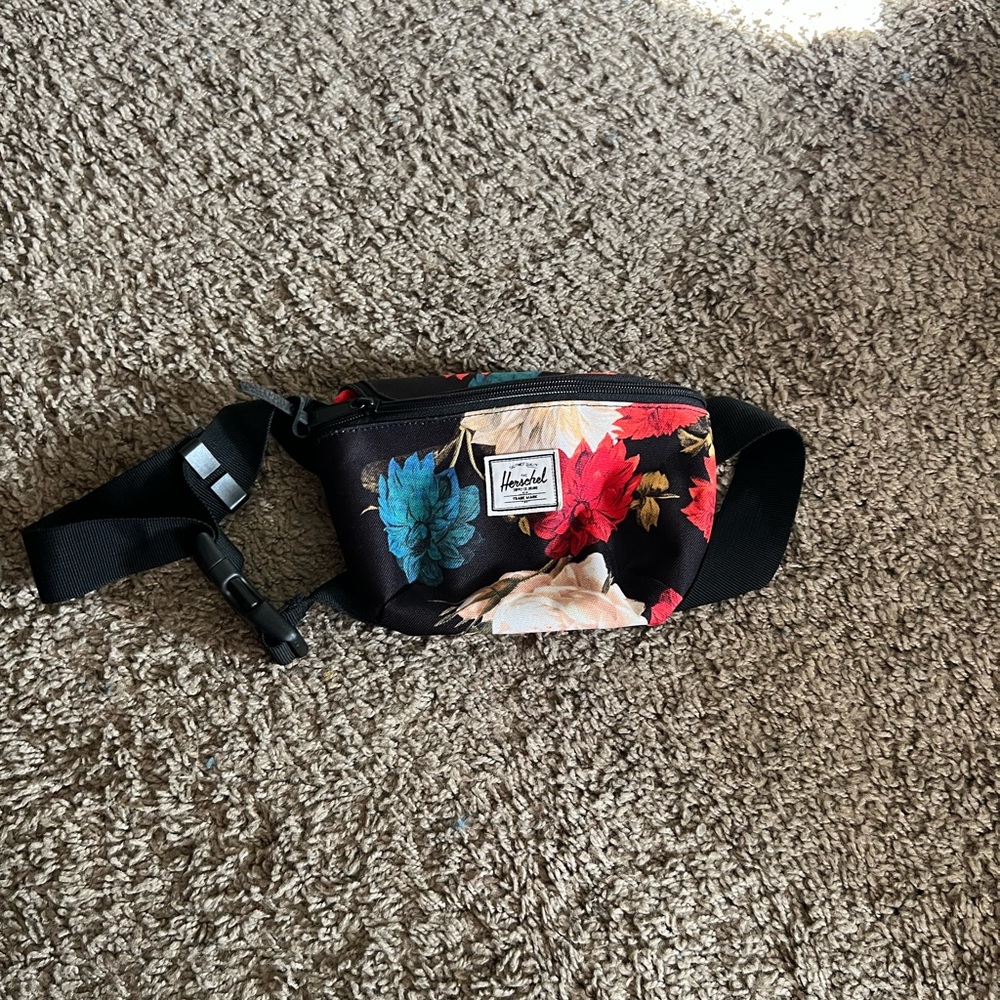 Herschel fanny pack